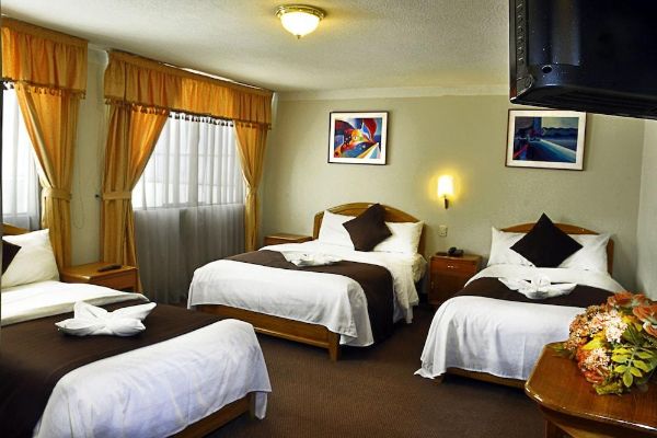 Hotel Balsa Inn (Puno)